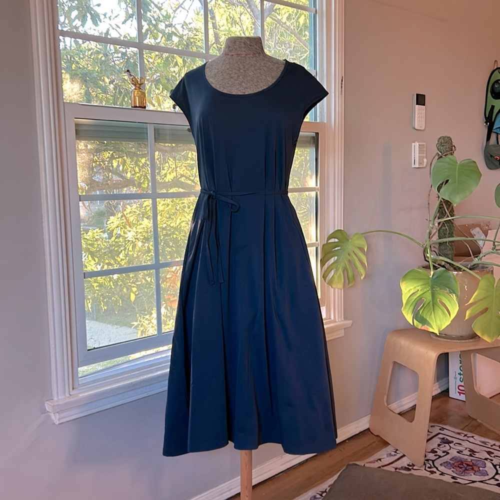 Uniqlo x Theory Ultra Stretch A-Line Short-Sleeve Dress, Size Large, Navy Blue